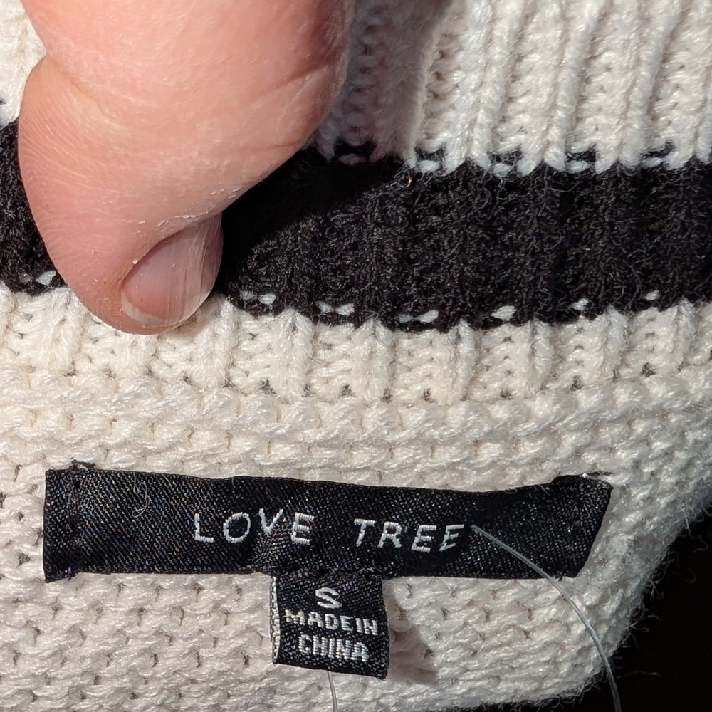 Nwt Ladies Love Tree White & Black  Cable Cardigan Size Small - Picture 6 of 8